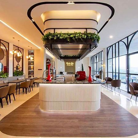 Grand Rocky Hotel Букиттинги Экстерьер фото