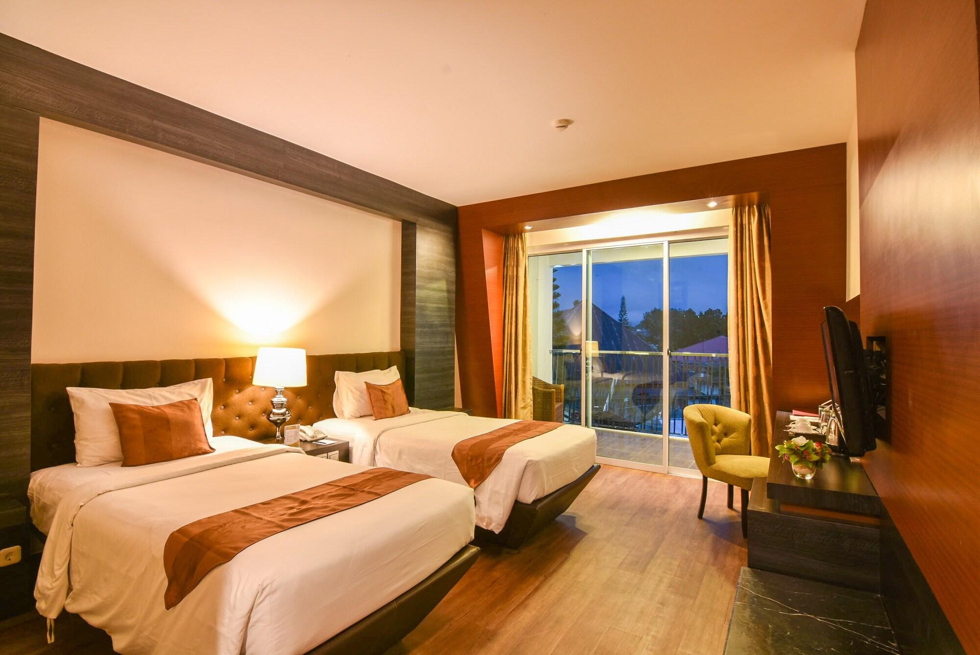 Grand Rocky Hotel Букиттинги Экстерьер фото
