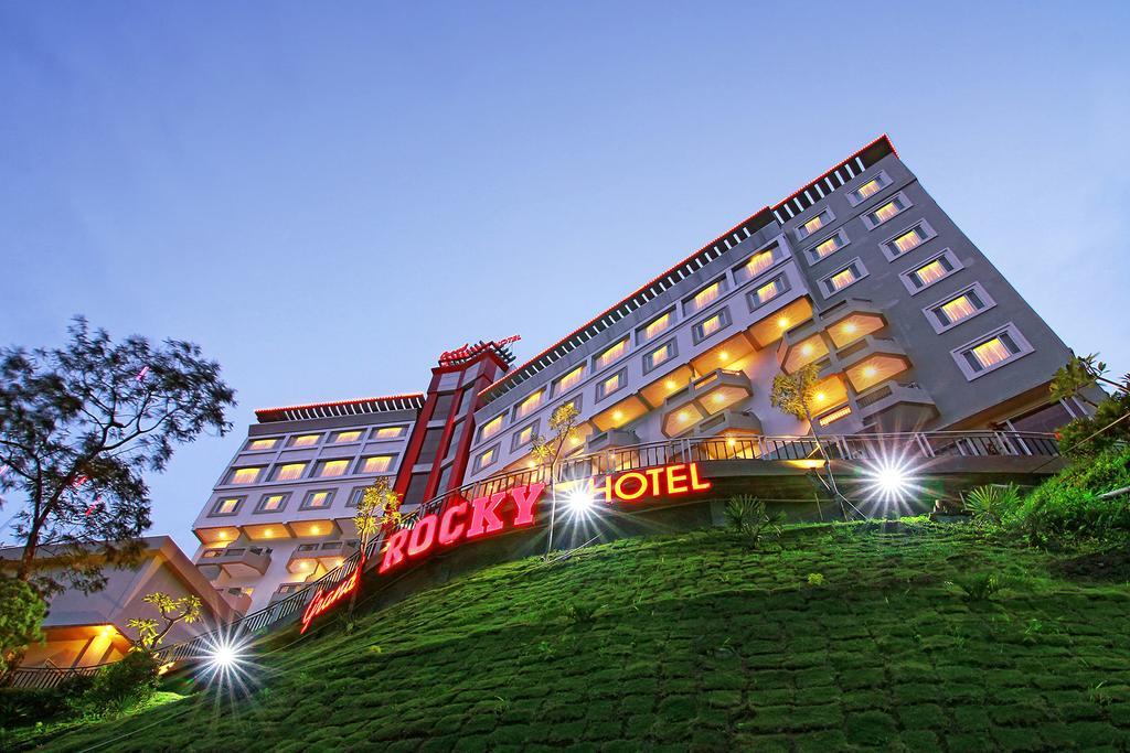 Grand Rocky Hotel Букиттинги Экстерьер фото