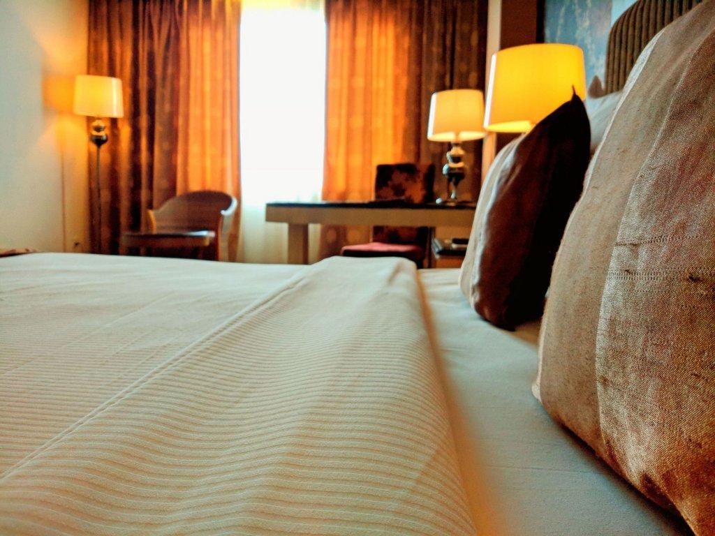 Grand Rocky Hotel Букиттинги Экстерьер фото