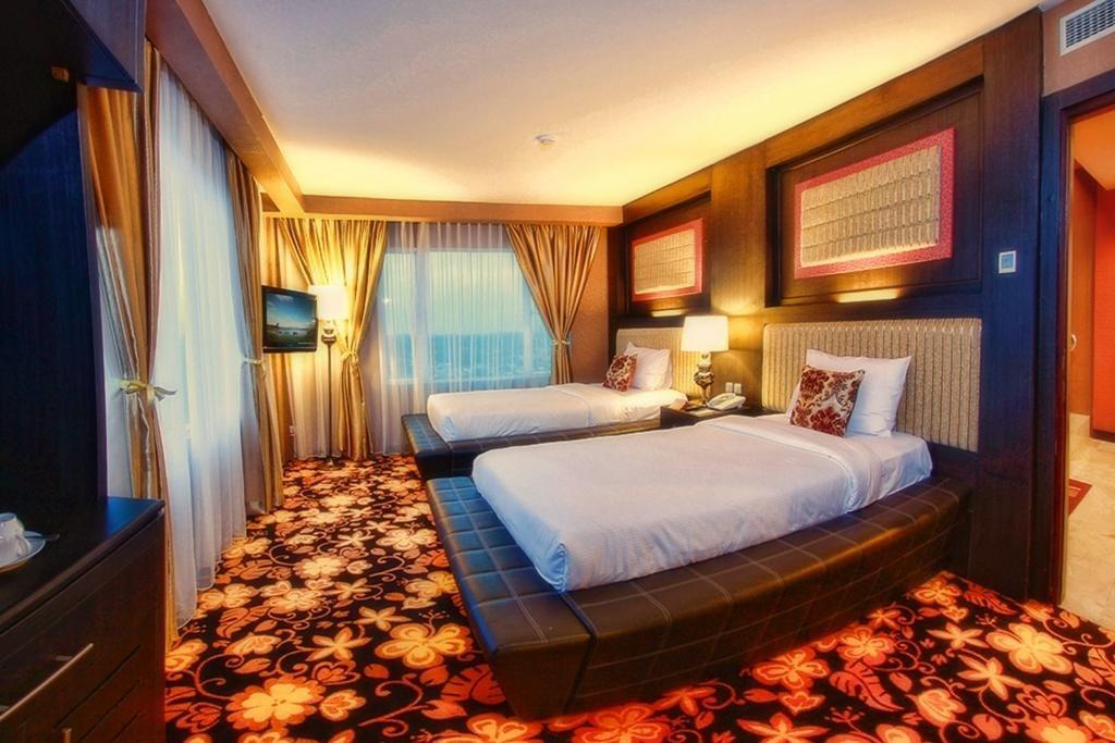 Grand Rocky Hotel Букиттинги Экстерьер фото