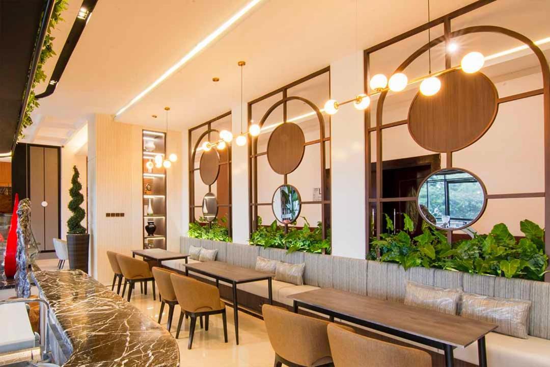 Grand Rocky Hotel Букиттинги Экстерьер фото