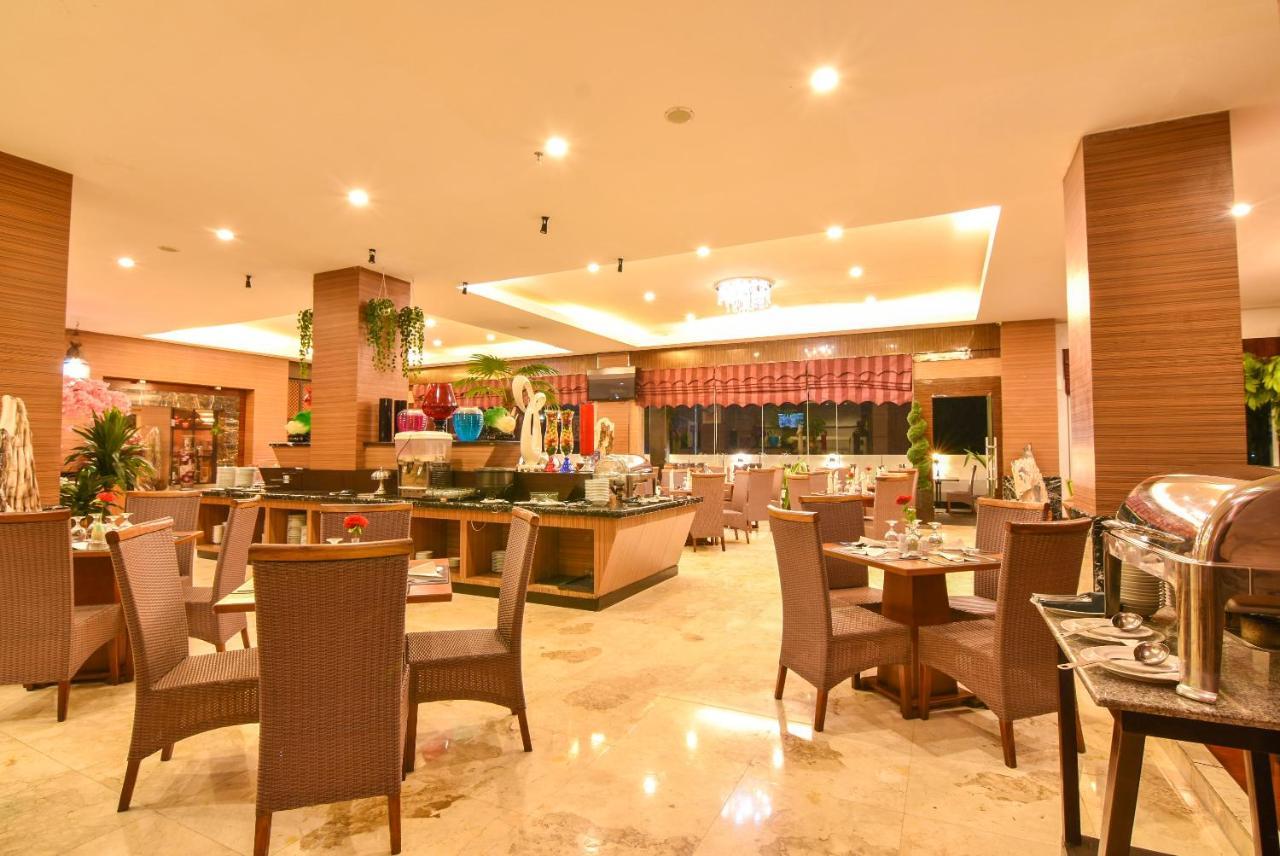 Grand Rocky Hotel Букиттинги Экстерьер фото
