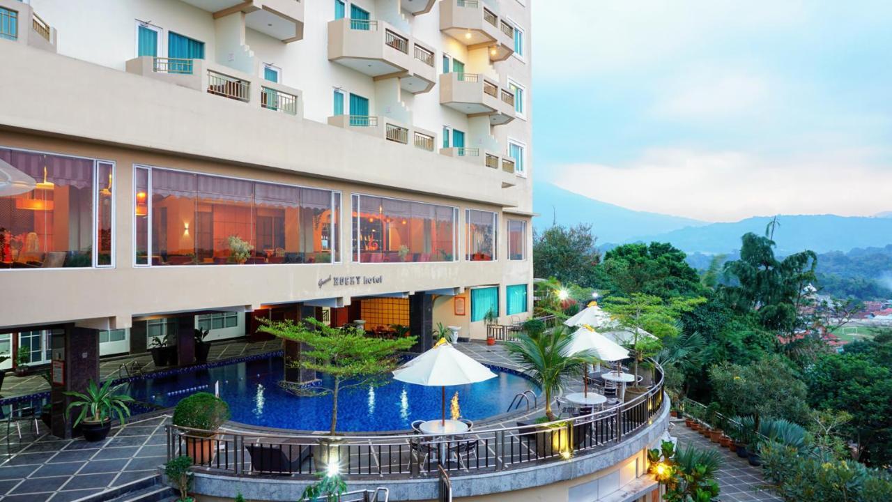 Grand Rocky Hotel Букиттинги Экстерьер фото