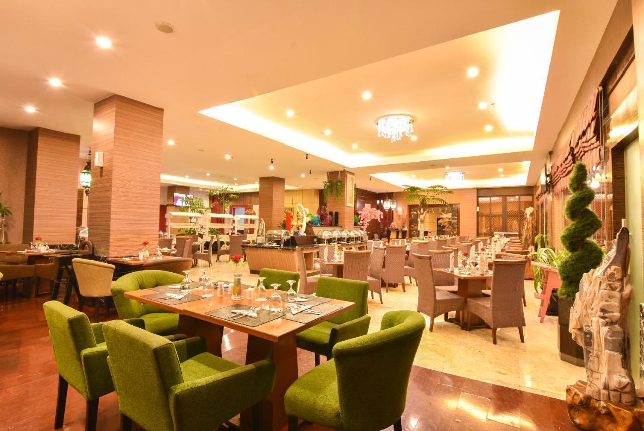 Grand Rocky Hotel Букиттинги Экстерьер фото