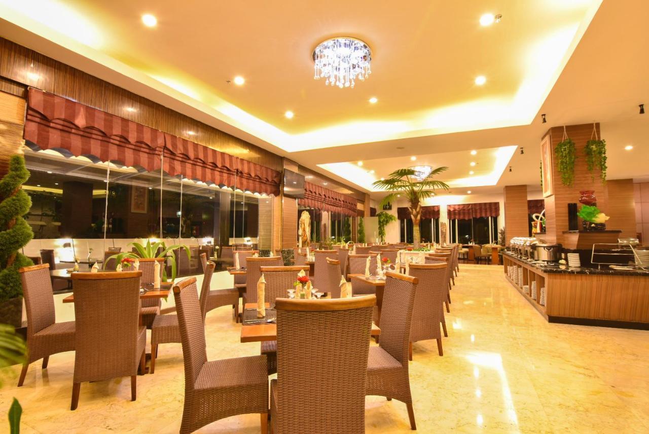 Grand Rocky Hotel Букиттинги Экстерьер фото